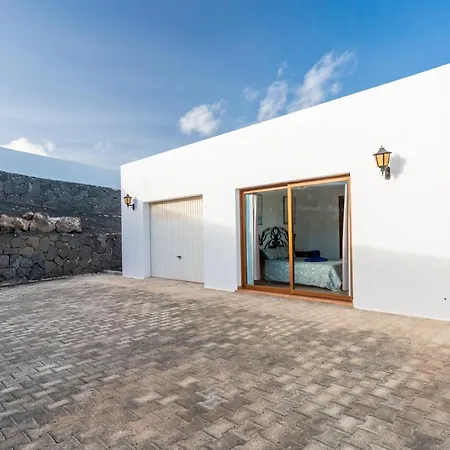 Villa Soulmate Private Pool Playa Blanca By Plusvillaslanzarote Villa Playa Blanca (Lanzarote)