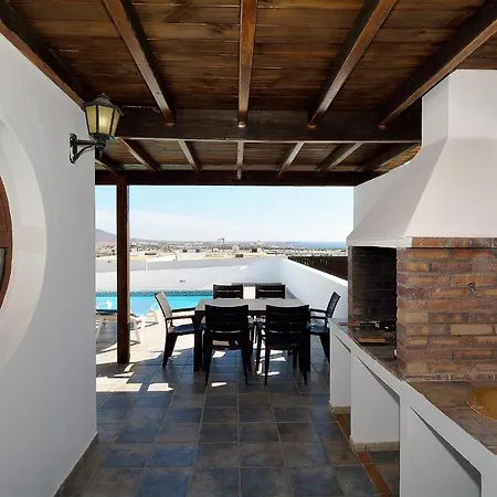 Villa Soulmate Private Pool Playa Blanca By Plusvillaslanzarote فيلة